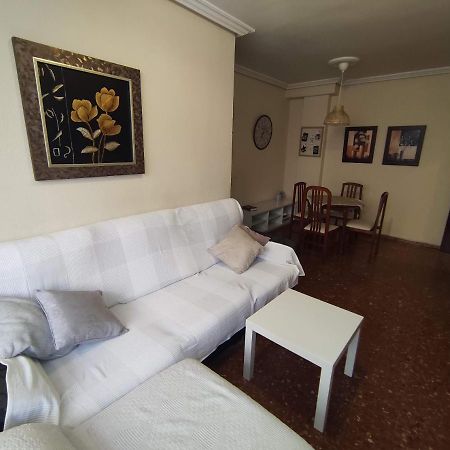 Amplio Piso Junto A Playa Victoria Lägenhet Cádiz Exteriör bild